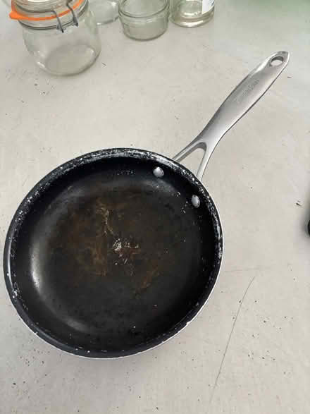 Photo of free Small GreenPan frying pan (N1 - Barnsbury) #1