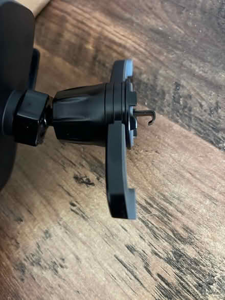 Photo of free Car phone holder (Farnborough GU14) #2