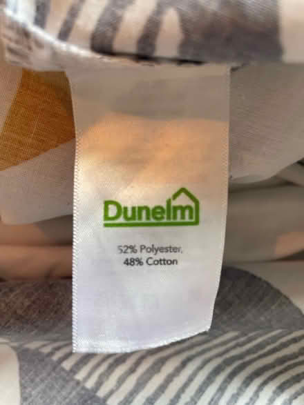 Photo of free Double Duvet Cover & Pillow Cases (E4) #3