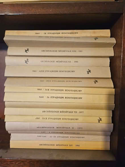 Photo of free Archaeological journals - various (Clarendon Park LE2) #1