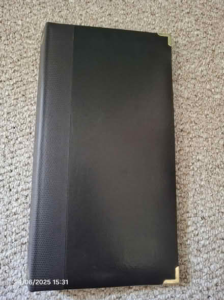 Photo of free 6x4" Photo album 100 pictures (NG10 Fields Farm Estate) #1