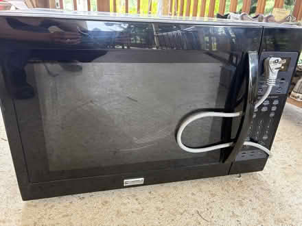 Photo of free Microwave (Seattle (NE, Wedgwood)) #3