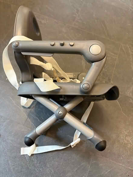 Photo of free Chicco pocket snack chair (Glenrothes KY7) #3