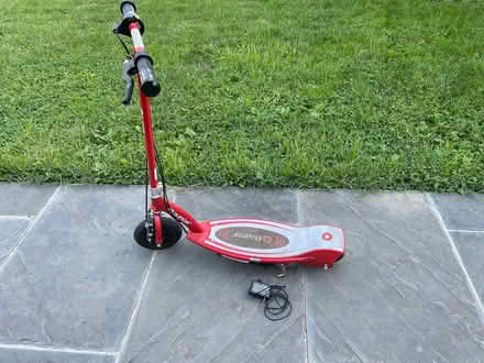 Photo of free Razor Scooter (Friendship Heights, D.C.) #2