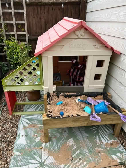 Photo of free Tony play house (Horton Kirby DA4) #3