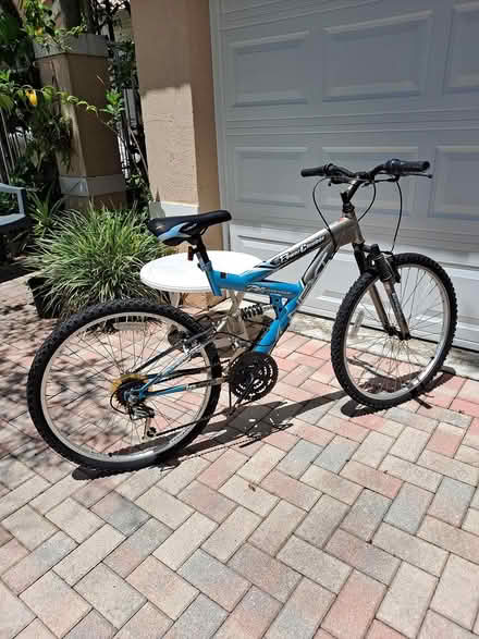 Photo of free Used Bicycle (Pembroke Pines West) #2