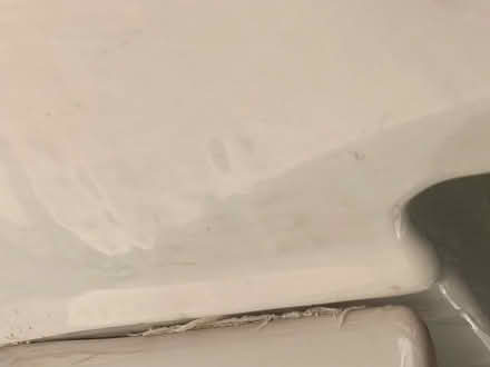 Photo of free Pedestal sink - crack in glaze (Winsted) #3