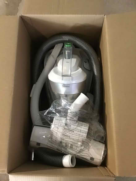 Photo of free Hoover Eco vacuum (Farrer, Woden Valley.) #4