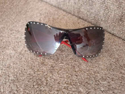 Photo of free Sunglasses with diamanté (Seaside BN22) #1