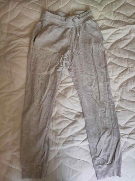 Photo of free H&M Kid's jogging bottoms 8-9yrs (L1 Liverpool City Centre) #1