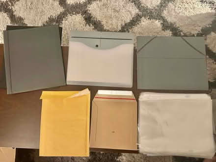 Photo of free Mailers, Folios, Page Protectors (Malden) #1