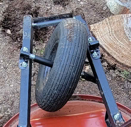 Photo of free wheelbarrow - broken wheel (Bellevue-Redmond) #2