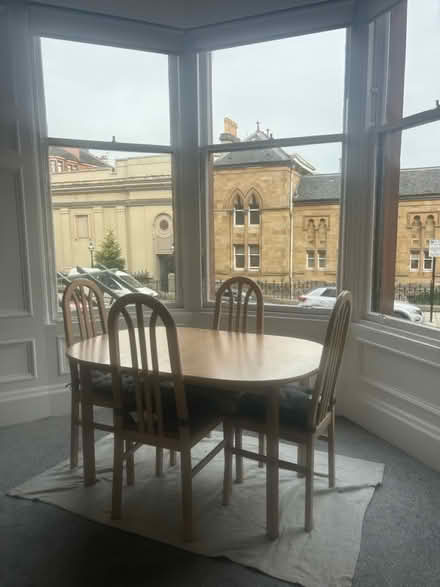 Photo of free Extendable dining table (Byres road G12) #2