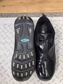 Photo of free Ladies rain shoes 9M (L5L 5P5) #2