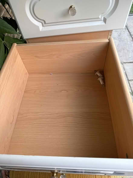 Photo of free Bedside table unit (Rg237na) #4