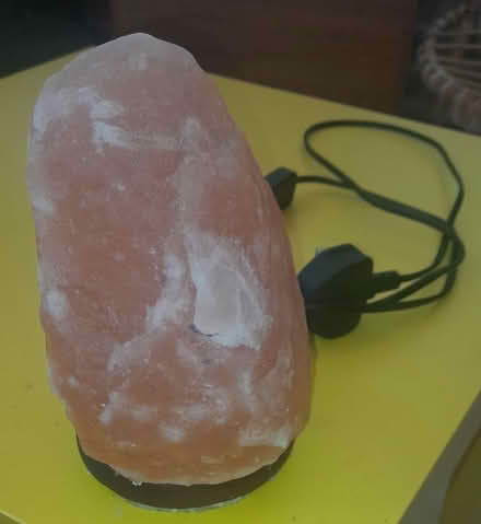 Photo of free Working salt lamp (Burgess hill) #1
