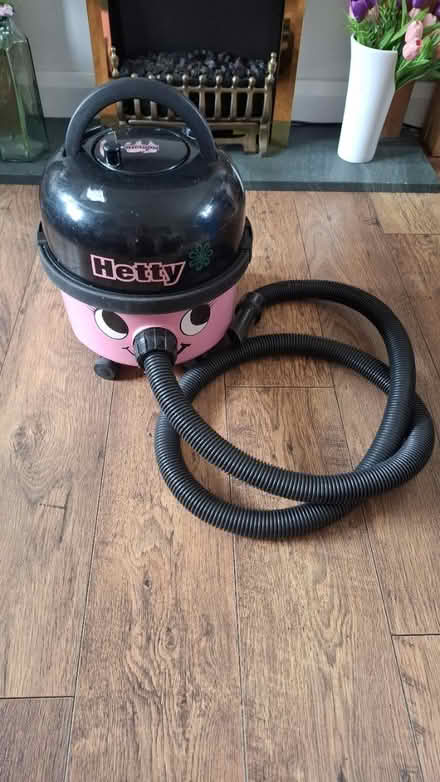 Photo of free Hetty vacuum (Bebington CH63) #1