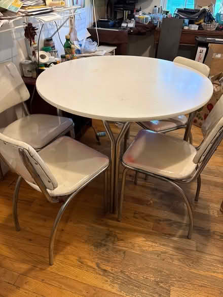 Photo of free Kitchen table and chairs (Red Hook Commons 12571) #1