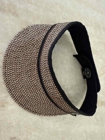 Photo of free Women’s visor (Cupertino) #1