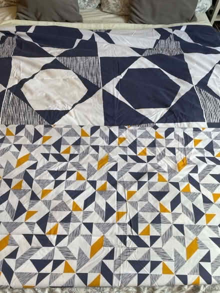 Photo of free Double Duvet Cover & Pillow Cases (E4) #2