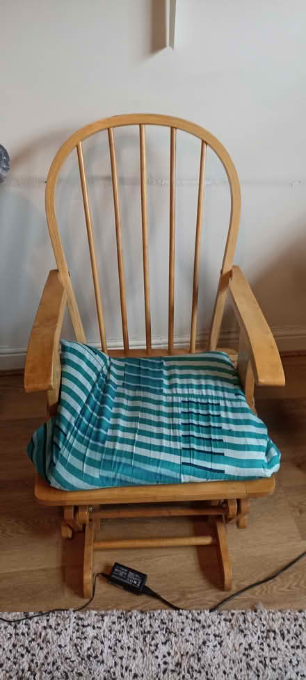 Photo of free Rocking chair (Cheatham hill M8) #2
