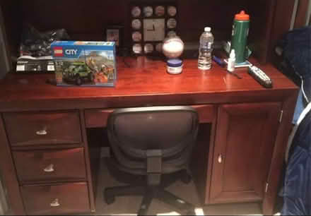 Photo of free desk (Yardley Pa) #2