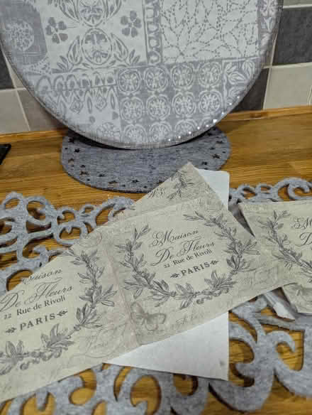 Photo of free Large Plastic Serving 46cms Platter (Grangeway area NN10) #1
