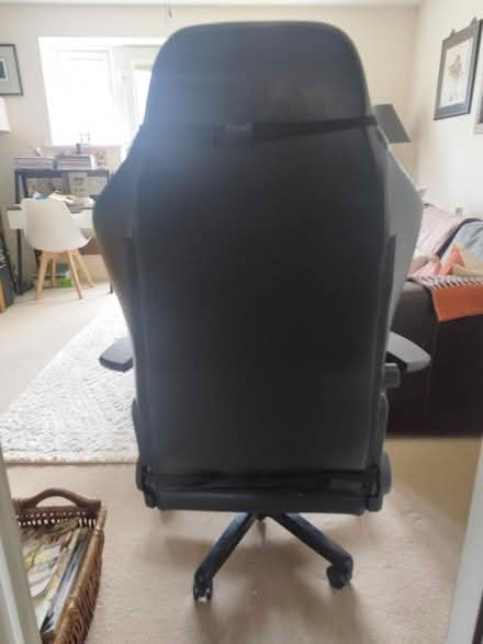 Photo of free Gaming Chair (Carshalton Beeches) #2