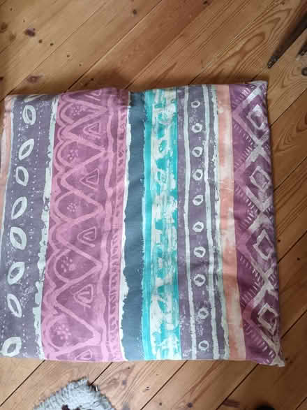 Photo of free large cushion (The Rock TF3) #2