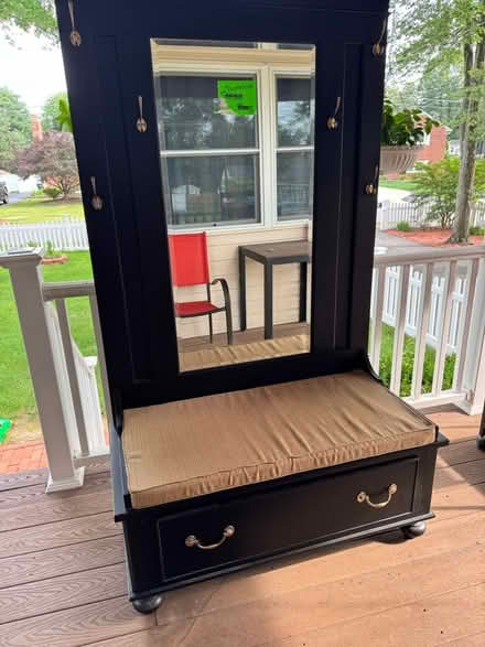 Photo of free Mirror Bench (Springfield, VA -22150) #1
