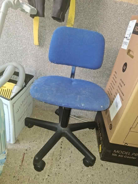 Photo of free Swivel desk chair (BA2) #1