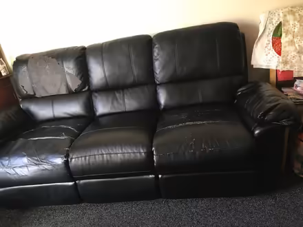 Photo of free Recliner Settee (CT14) #3