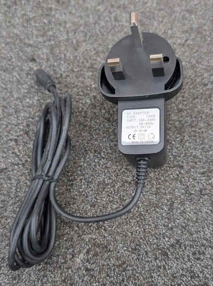 Photo of free 5v 1A power supplies, 3.5mm barrel connector. (Kennington OX1) #2
