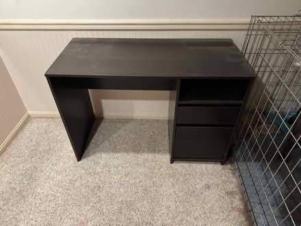 Photo of free Desk (Des Peres) #1