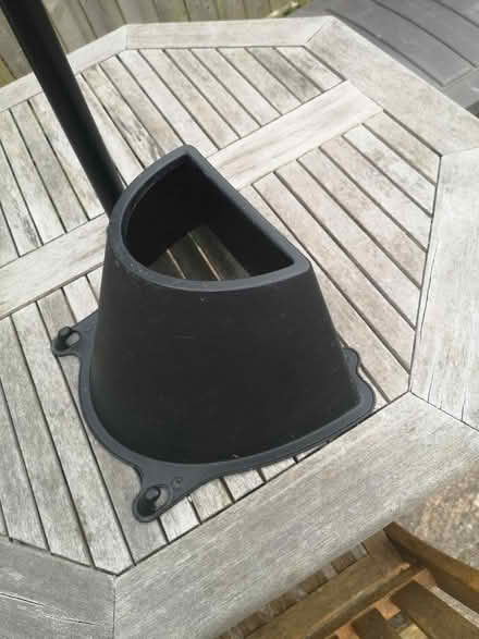 Photo of free Ikea frog shelf, black (Headington OX3) #2