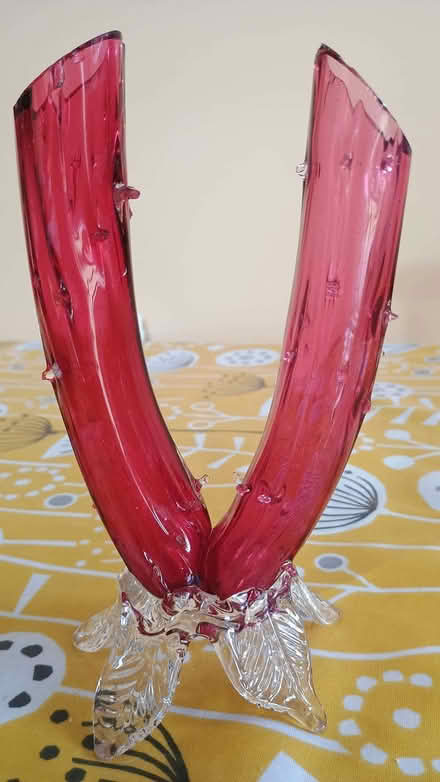 Photo of free Bud vase, more than a bit Lovecraftian... (Stonehouse GL10) #1