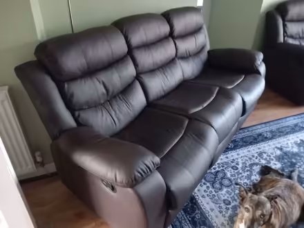 Photo of free 3x2 leather aire recliners (damaged) (Shieldhill FK1) #2