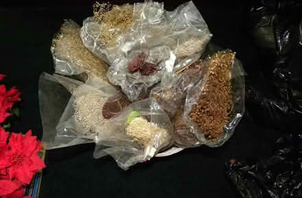 Photo of free Silk Flowers, Wreathes (Troy) #2