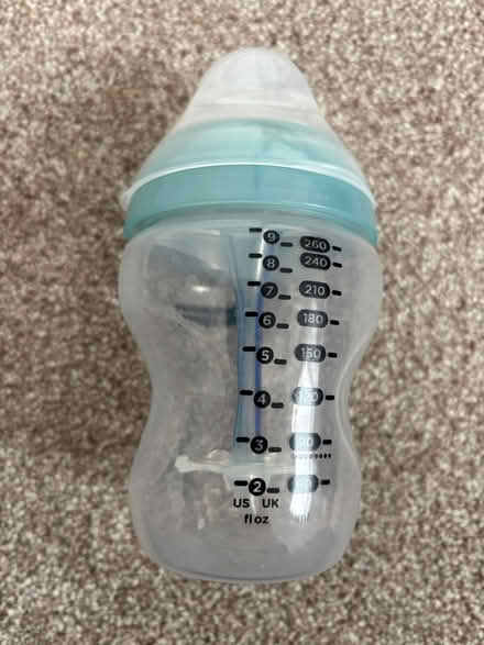 Photo of free Tommee tippee anticolic baby bottle (Cathcart G44) #1
