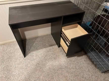 Photo of free Desk (Des Peres) #3