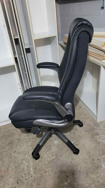 Photo of free Leather desk chair (Fayette Road Scarsdale) #2