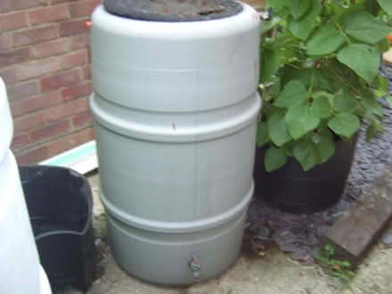 Photo of free water butt very small split at the bottom repairable (Durrington BN13) #1
