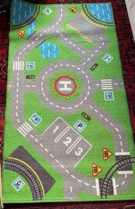 Photo of free Traffic rug and child’s chair (Cheadle SK8) #1