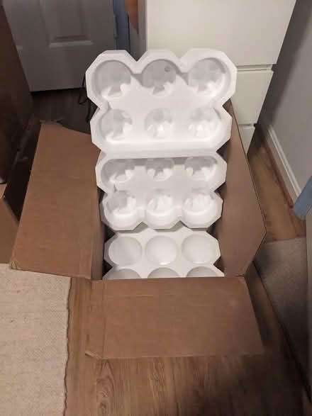 Photo of free Four Wine Shippers boxes (Pike and Rose, North Bethesda) #3