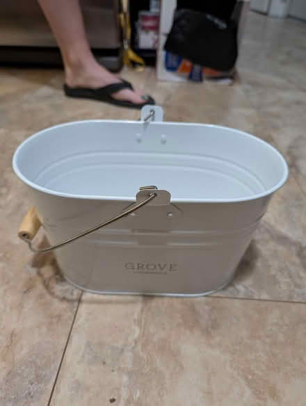 Photo of free Grove tin bucket (Odenton) #1