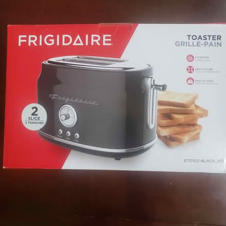 Photo of free 2-Slice Toaster (West Oakville) #2