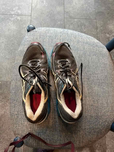 Photo of free Asics women's shoes (Prospect and DeAnza) #1