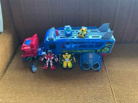 Photo of free Transformers Toys (Hawthorne and Pleasant) #1