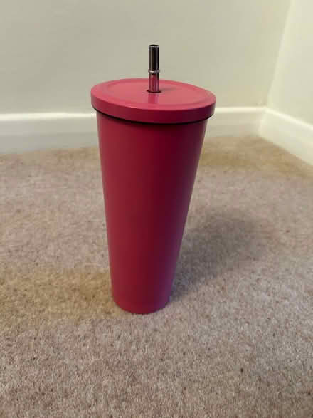 Photo of free Tumbler with straw brand ndw (Bryson Road EH11) #1