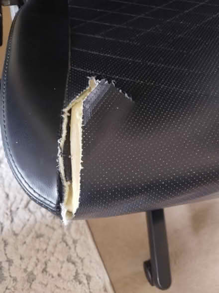 Photo of free Gaming Chair (Carshalton Beeches) #3